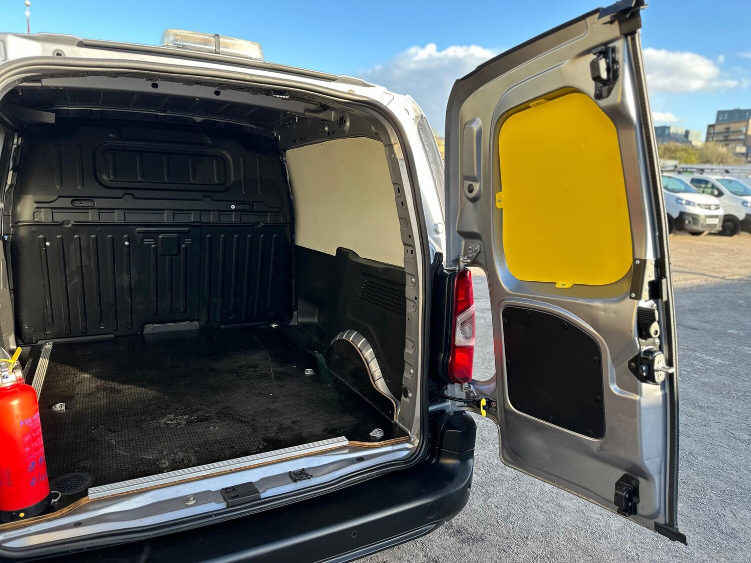 Used Vauxhall Combo for sale - 78057604: Photo 40