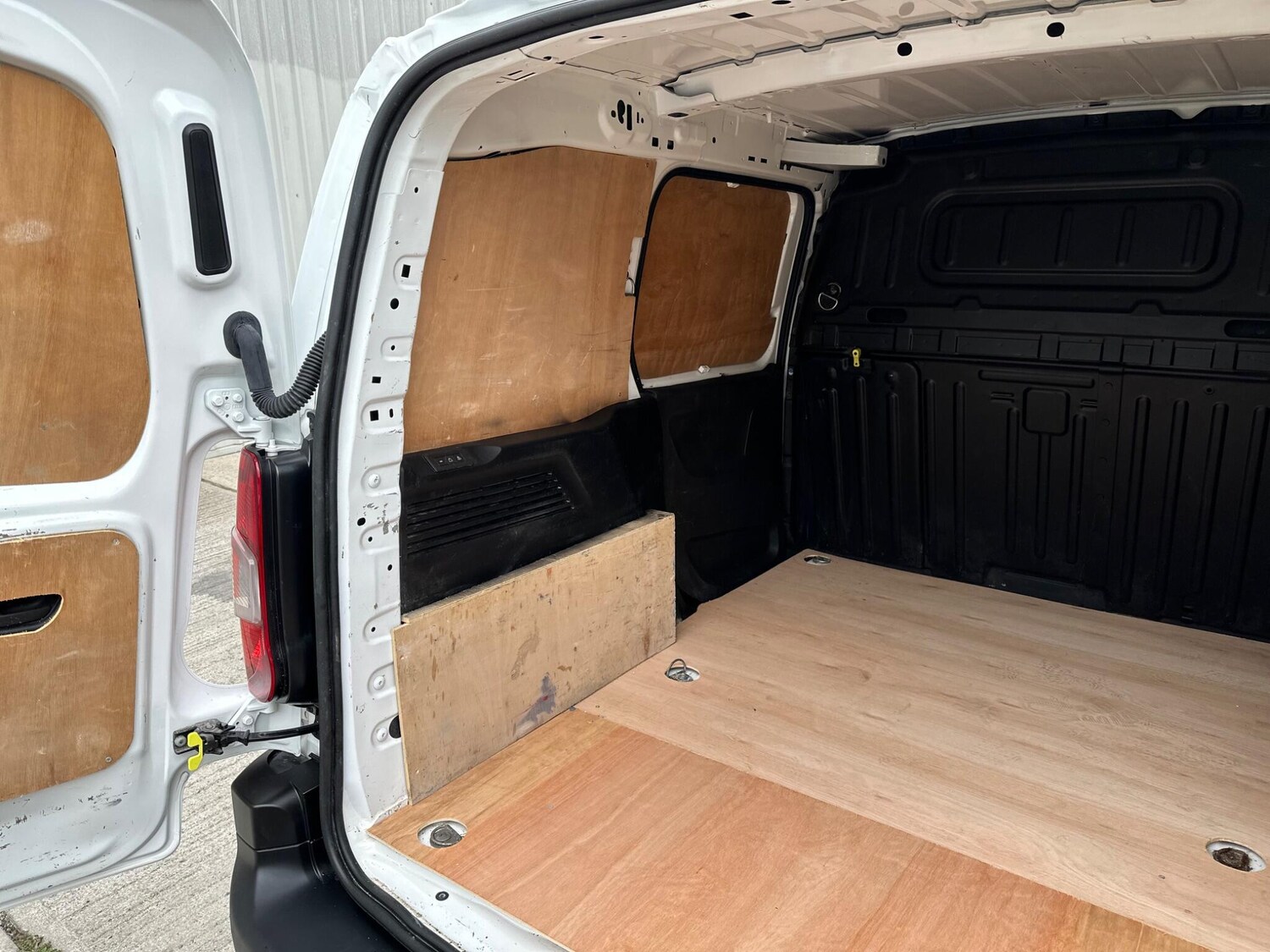 Used Peugeot Partner 2021 for sale - 75977874: Photo 51