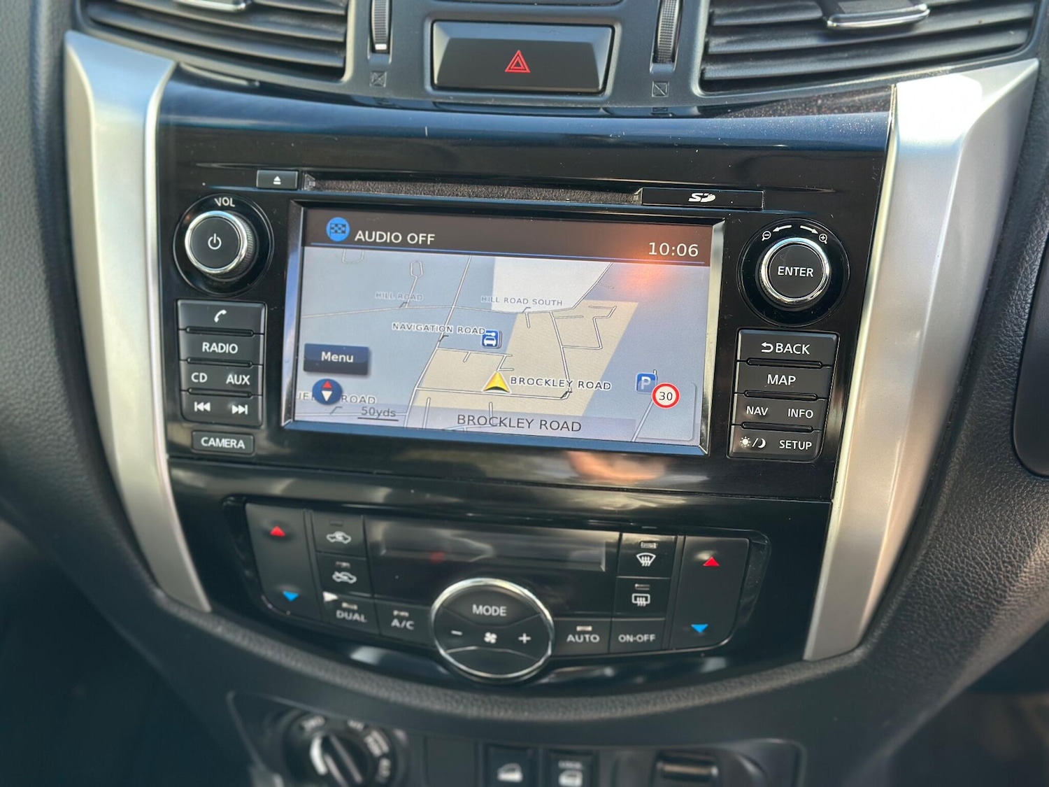 Used Nissan Navara 2017 for sale - 76714784: Photo 12