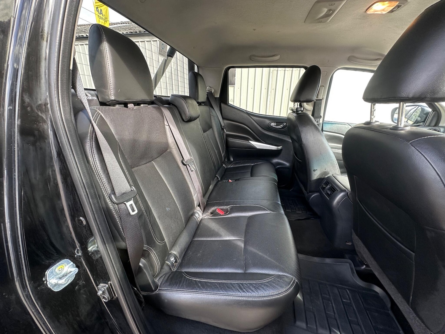 Used Nissan Navara 2017 for sale - 76714784: Photo 15