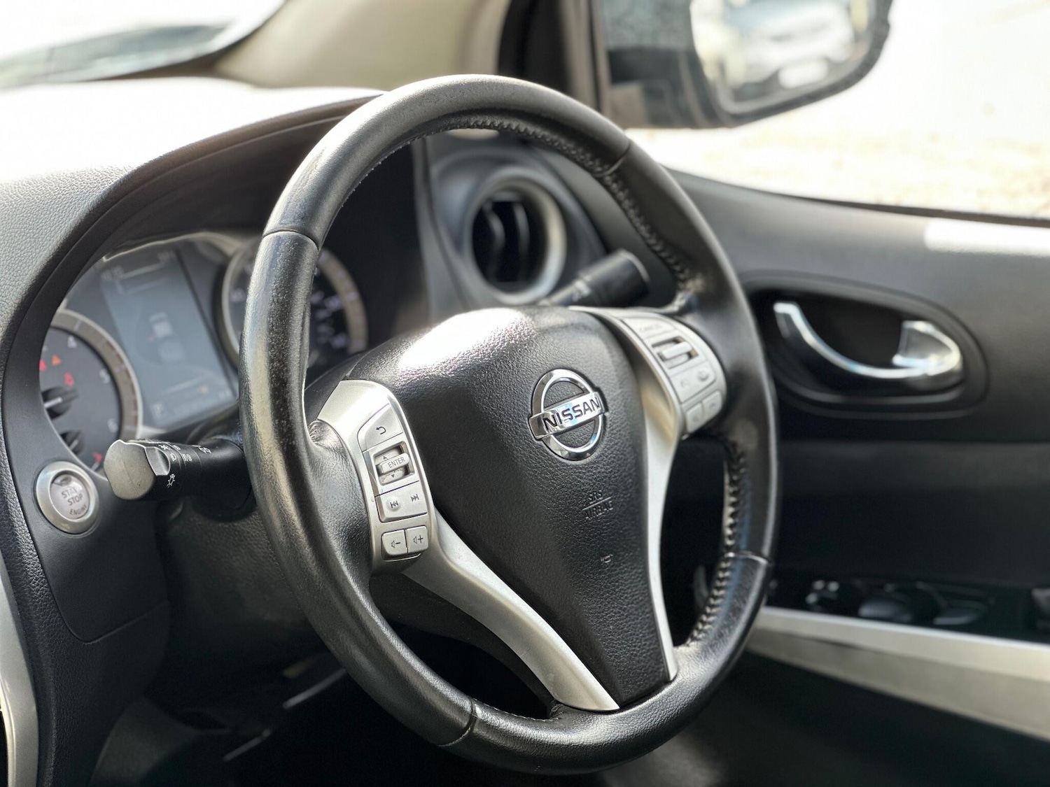 Used Nissan Navara 2017 for sale - 76714784: Photo 19