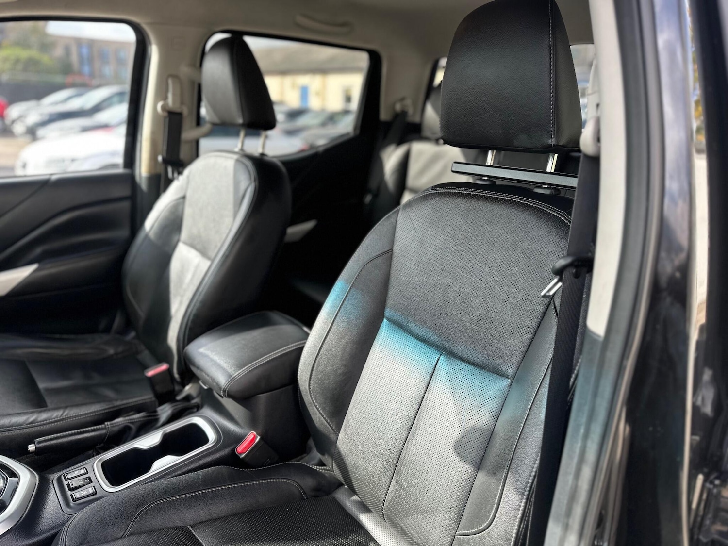 Used Nissan Navara 2017 for sale - 76714784: Photo 21