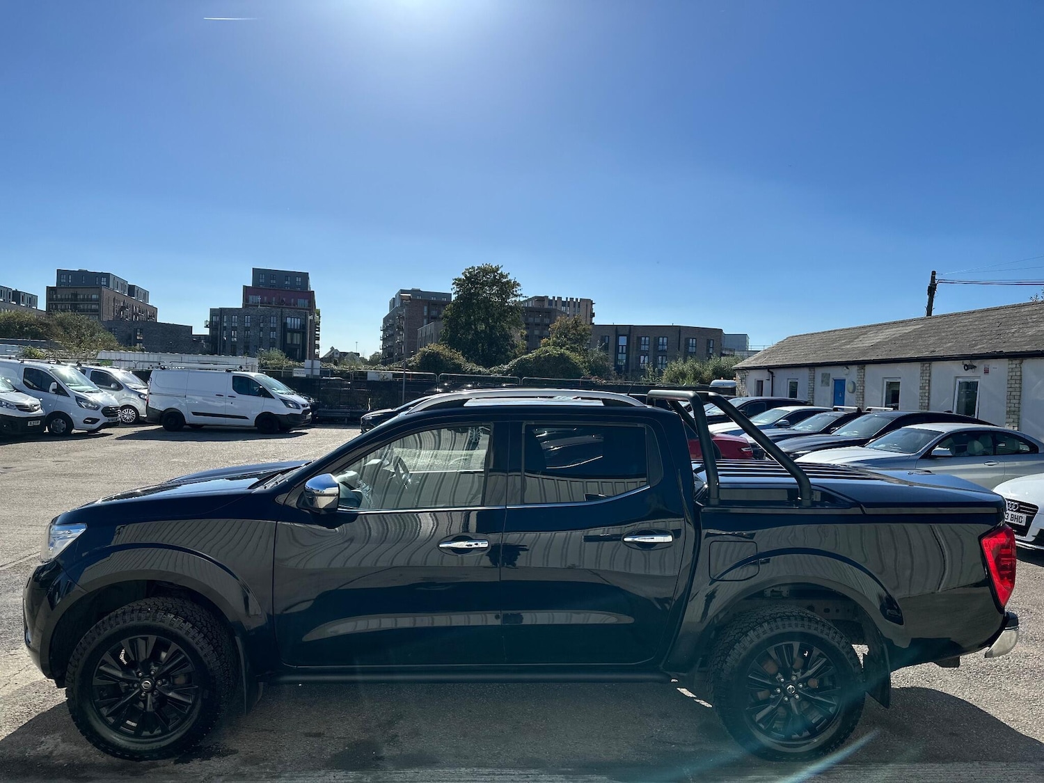 Used Nissan Navara 2017 for sale - 76714784: Photo 25