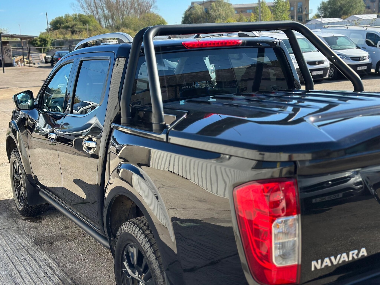 Used Nissan Navara 2017 for sale - 76714784: Photo 31