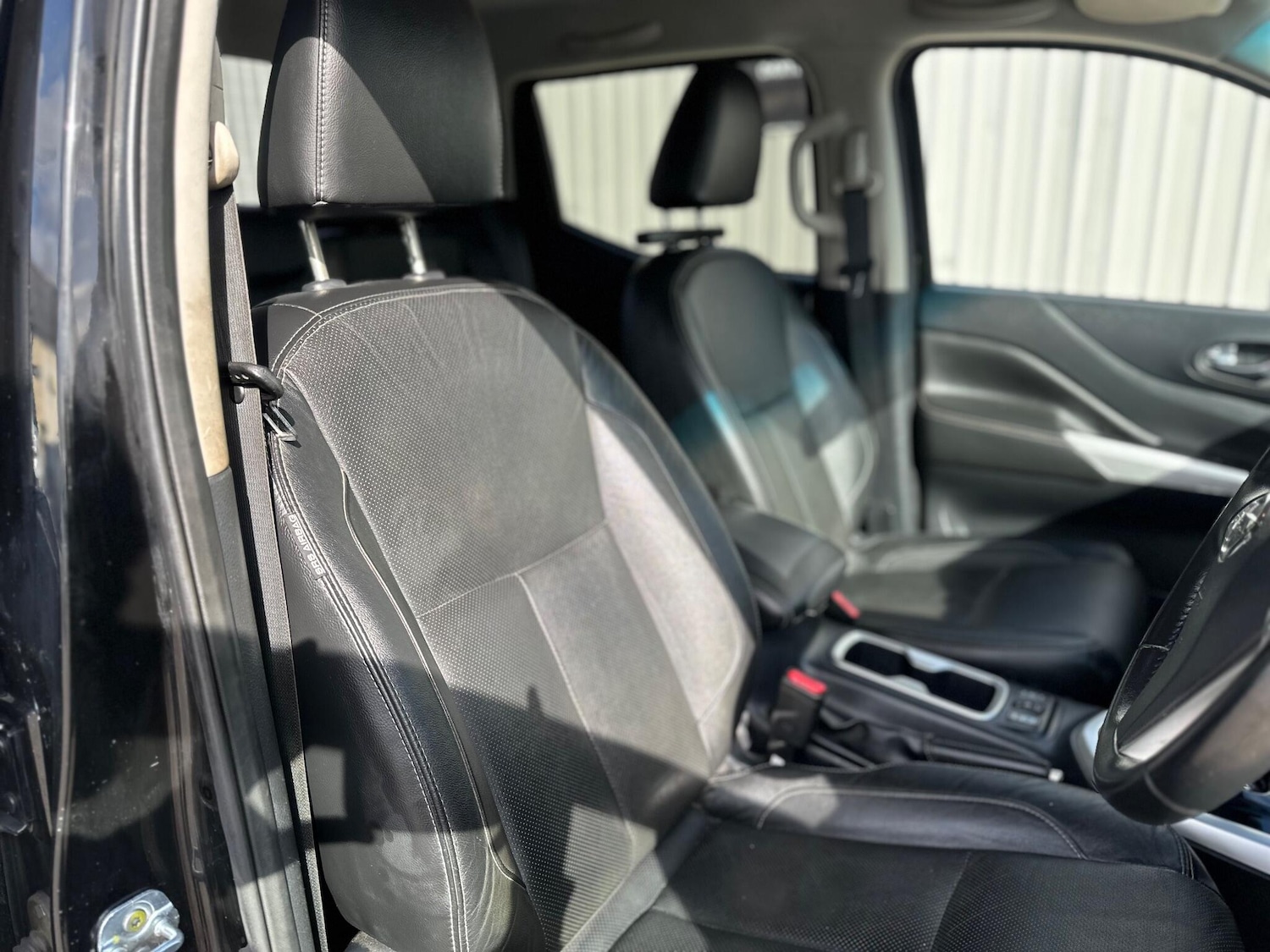 Used Nissan Navara 2017 for sale - 76714784: Photo 36