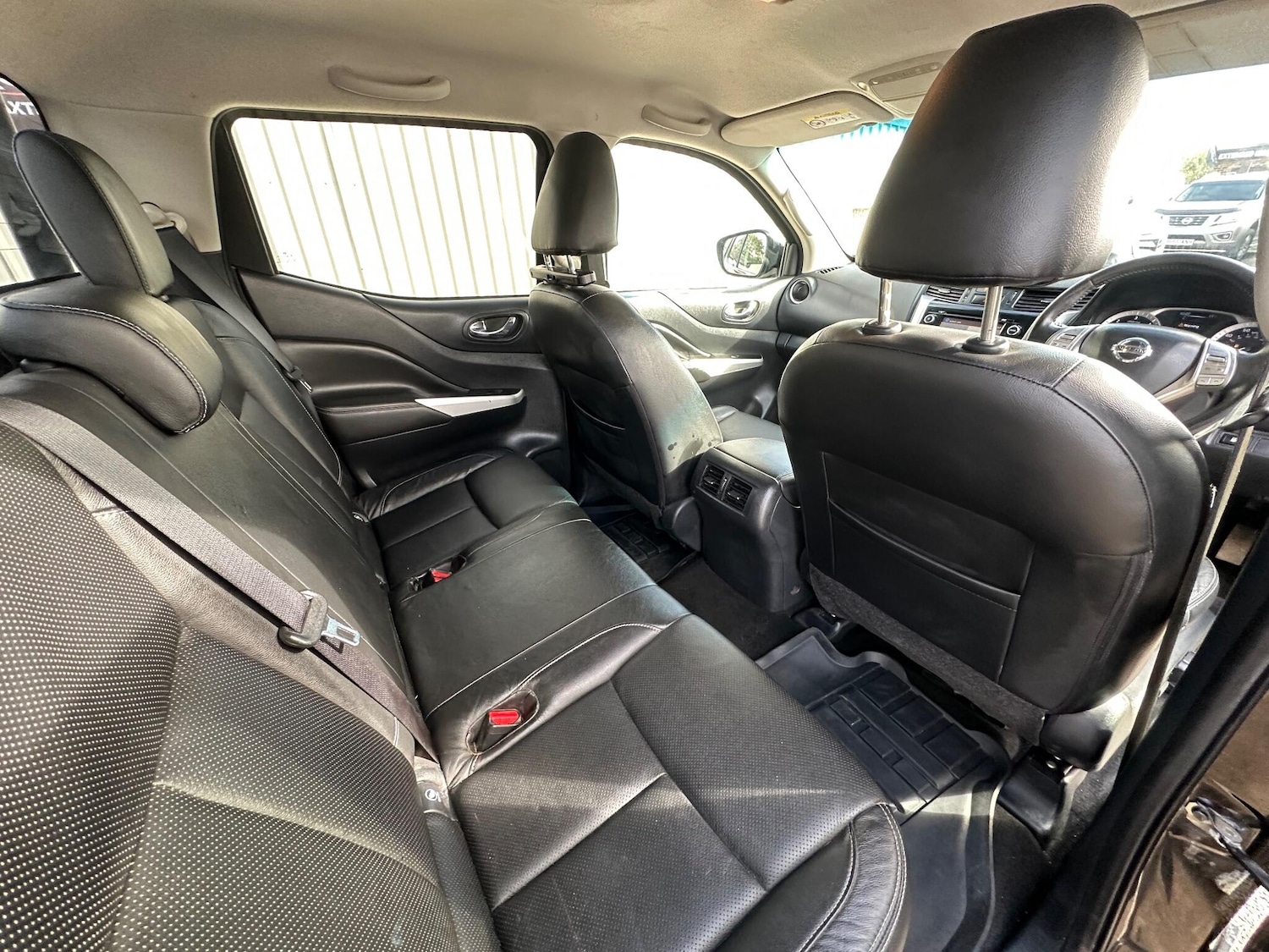 Used Nissan Navara 2017 for sale - 76714784: Photo 49