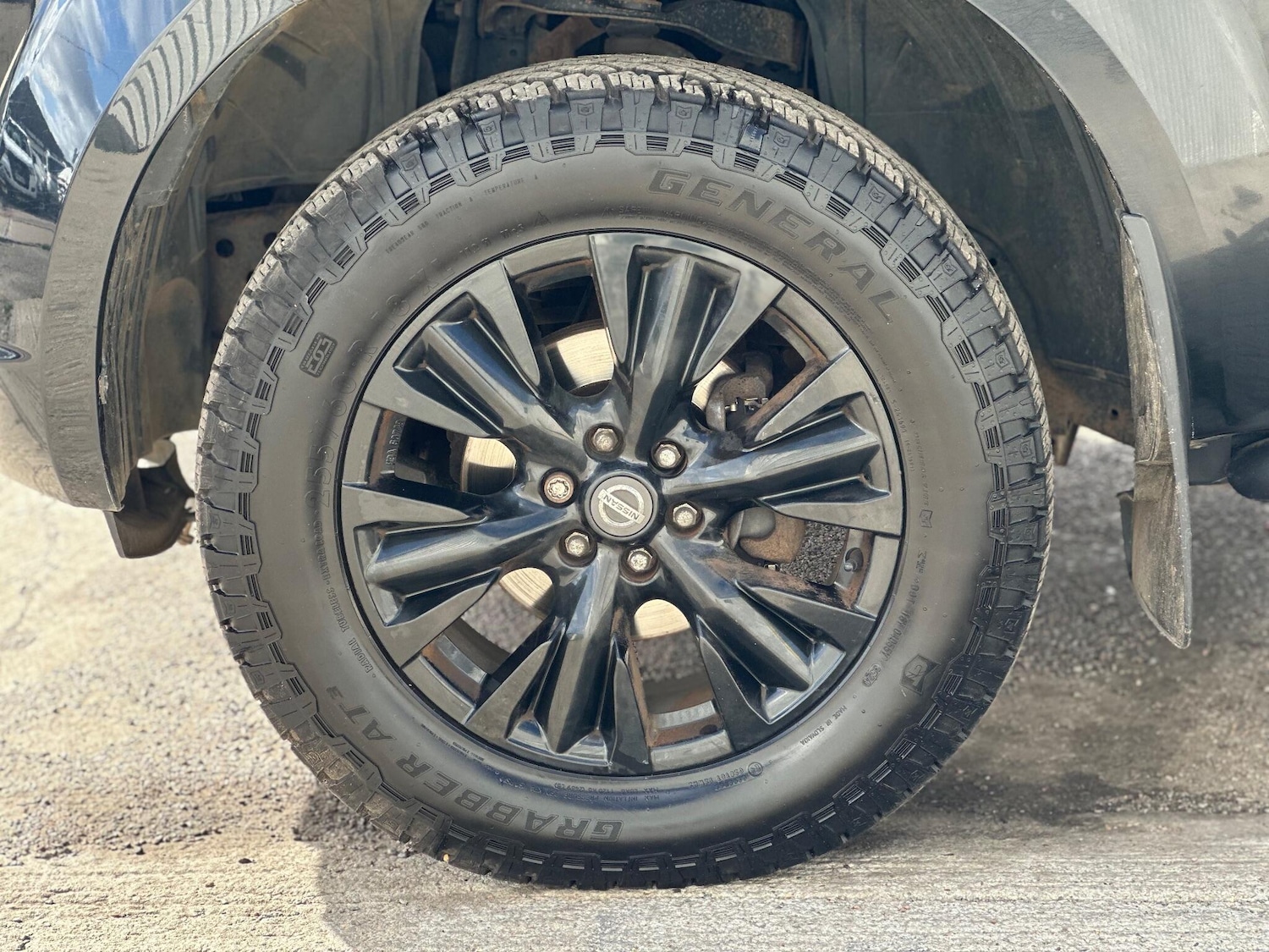 Used Nissan Navara 2017 for sale - 76714784: Photo 61