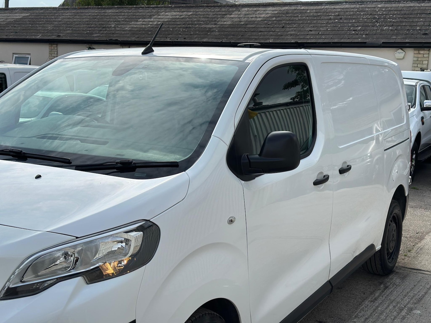 Used Peugeot Expert 2020 for sale - 75402043: Photo 18