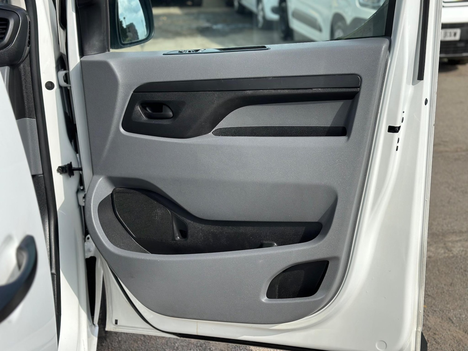 Used Peugeot Expert 2020 for sale - 75402043: Photo 23