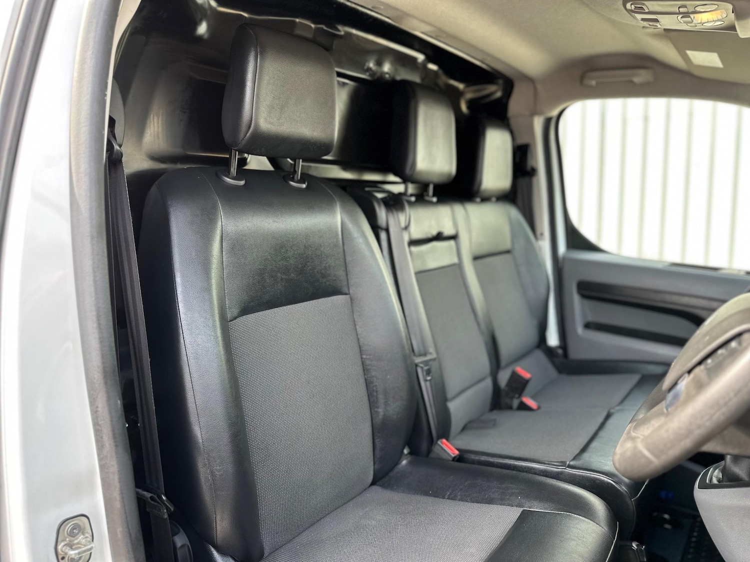 Used Peugeot Expert 2020 for sale - 75402043: Photo 27