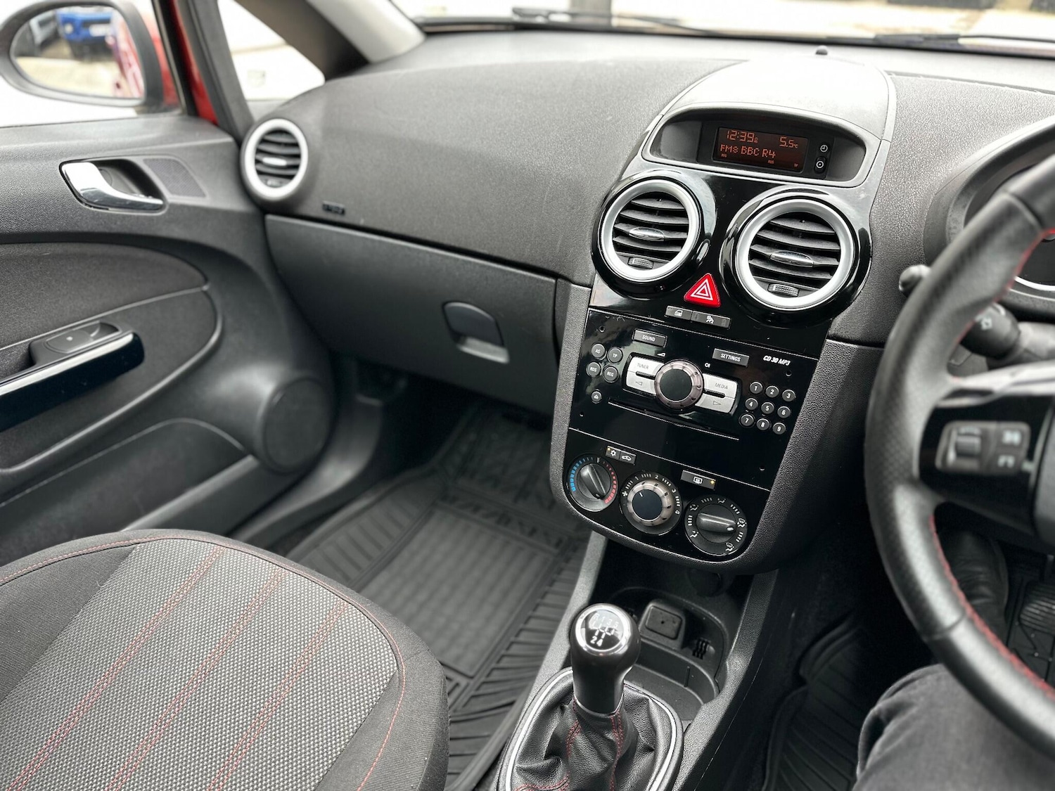 Used Vauxhall Corsa for sale - 77612995: Photo 7