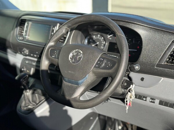 Used Vauxhall Vivaro 2019 for sale - 75991061: Photo 11