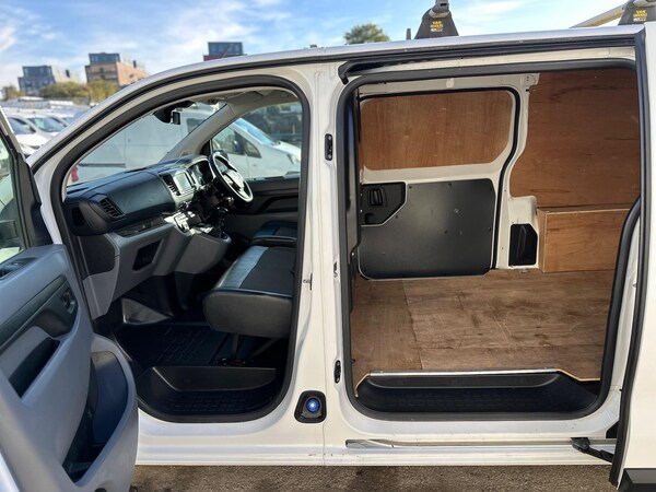 Used Vauxhall Vivaro 2019 for sale - 75991061: Photo 16