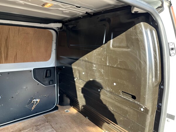Used Vauxhall Vivaro 2019 for sale - 75991061: Photo 43