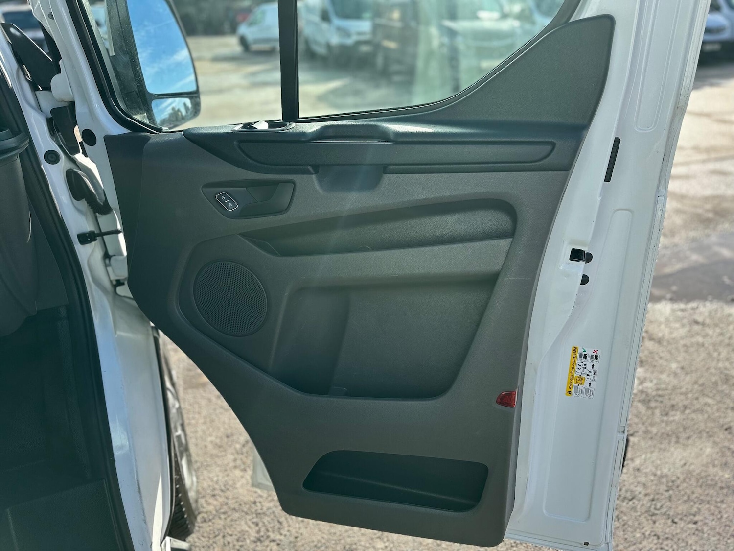 Used Ford Transit Custom 2020 for sale - 76398846: Photo 29