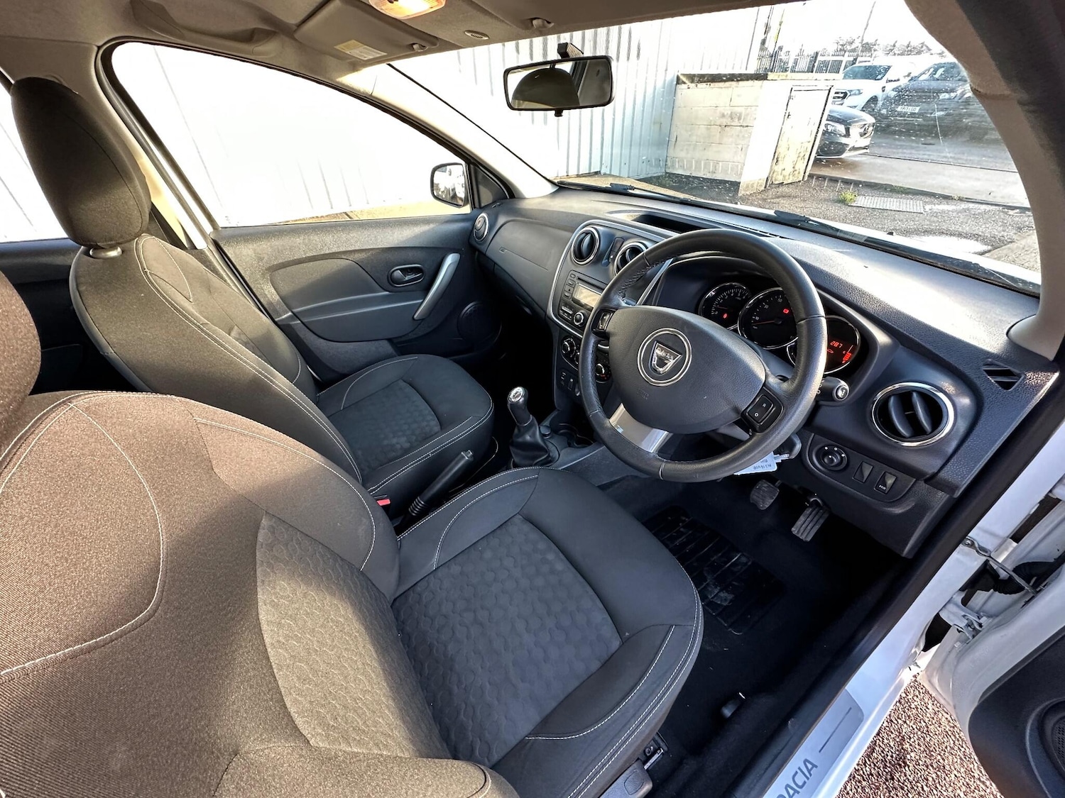 Used Dacia Sandero 2016 for sale - 77331000: Photo 31