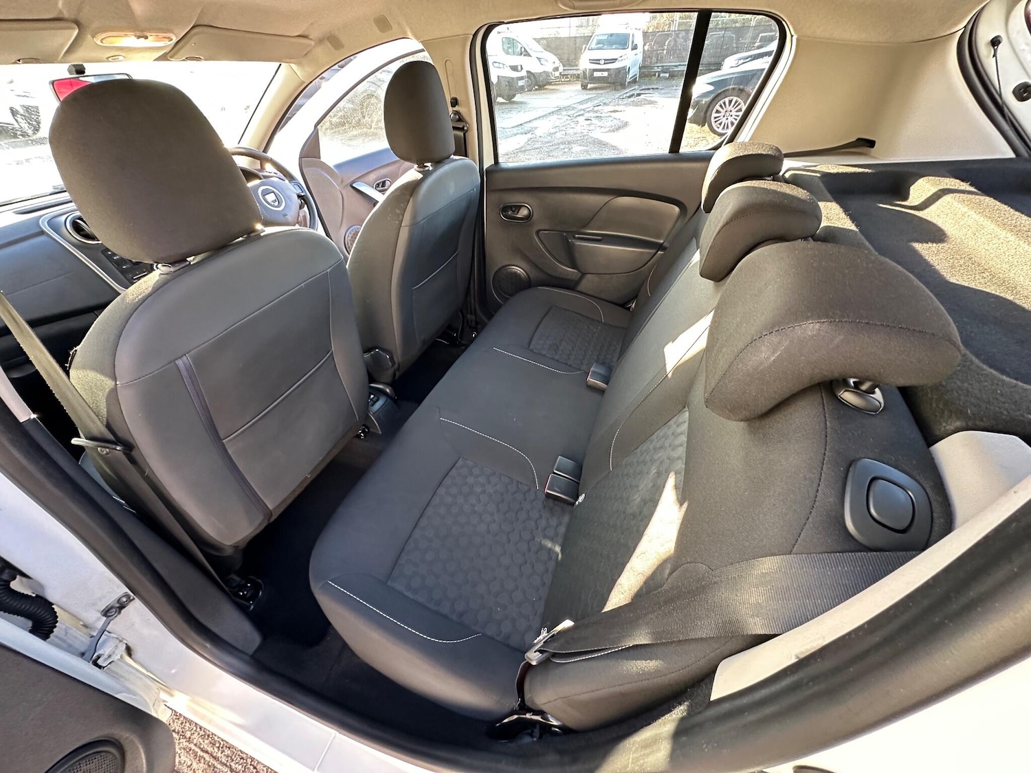 Used Dacia Sandero 2016 for sale - 77331000: Photo 50