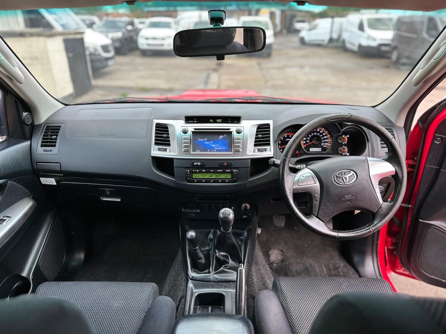 Used Toyota Hilux 2016 for sale - 76432238: Photo 15