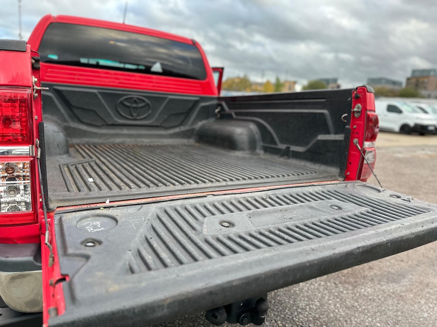 Used Toyota Hilux 2016 for sale - 76432238: Photo 47