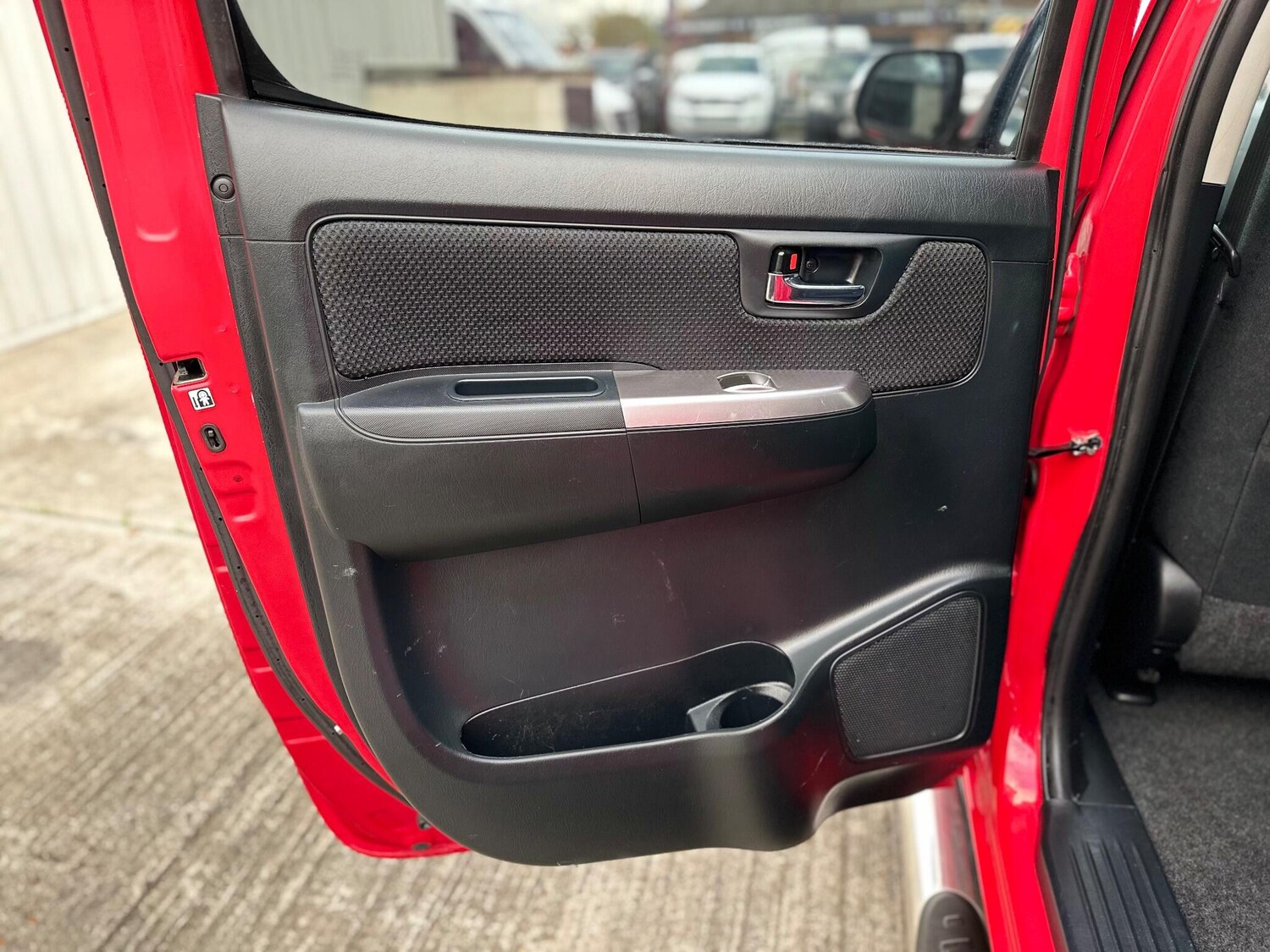 Used Toyota Hilux 2016 for sale - 76432238: Photo 48