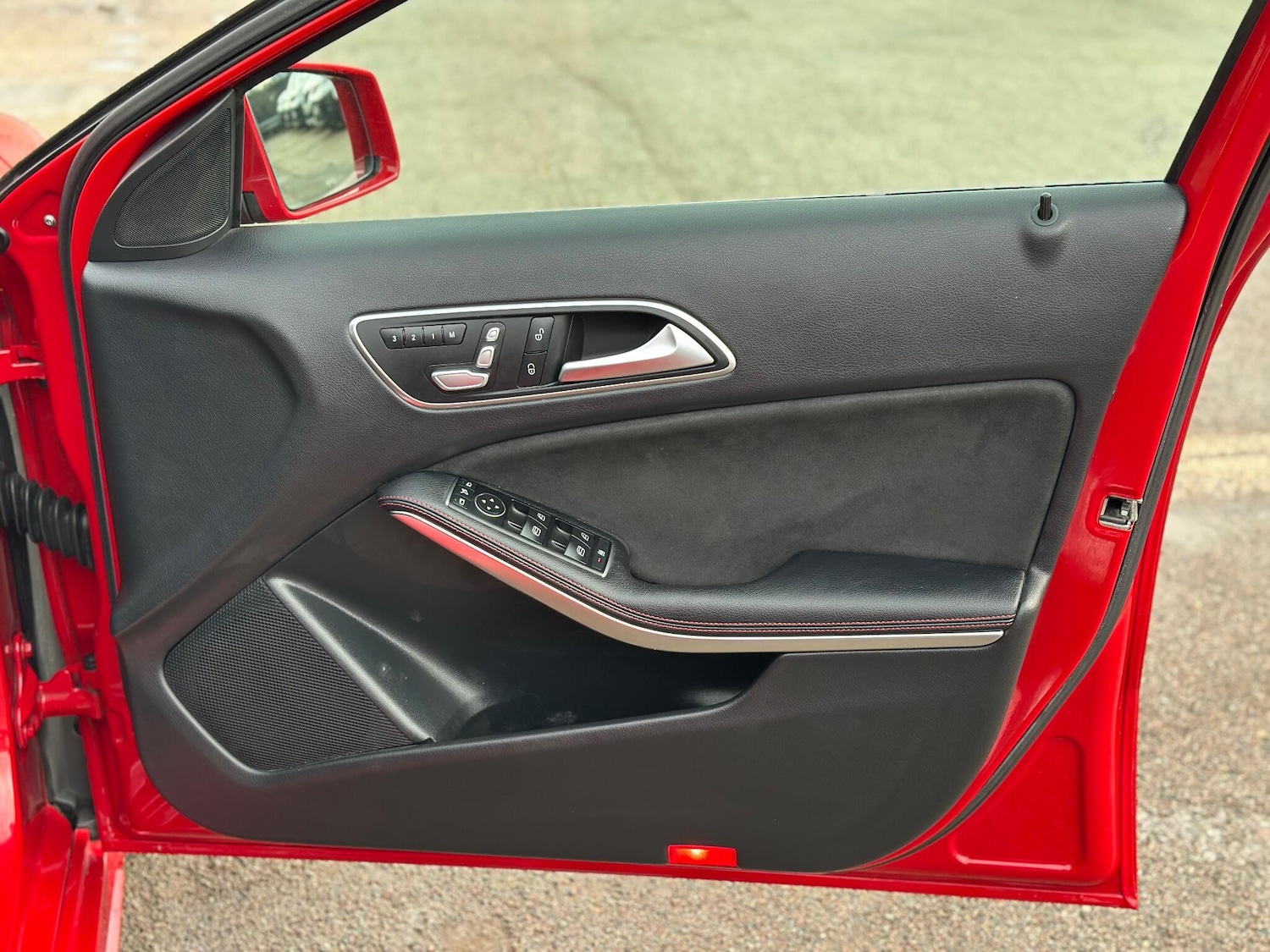 Used Mercedes-Benz A-Class 2016 for sale - 76992709: Photo 33