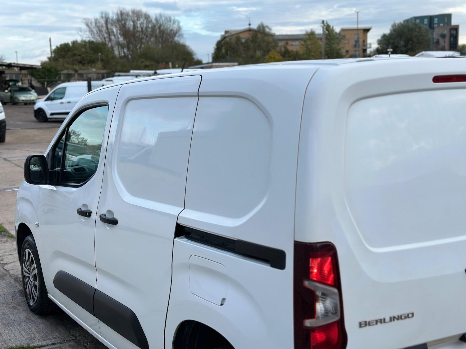 Used Citroen Berlingo 2020 for sale - 76996161: Photo 25