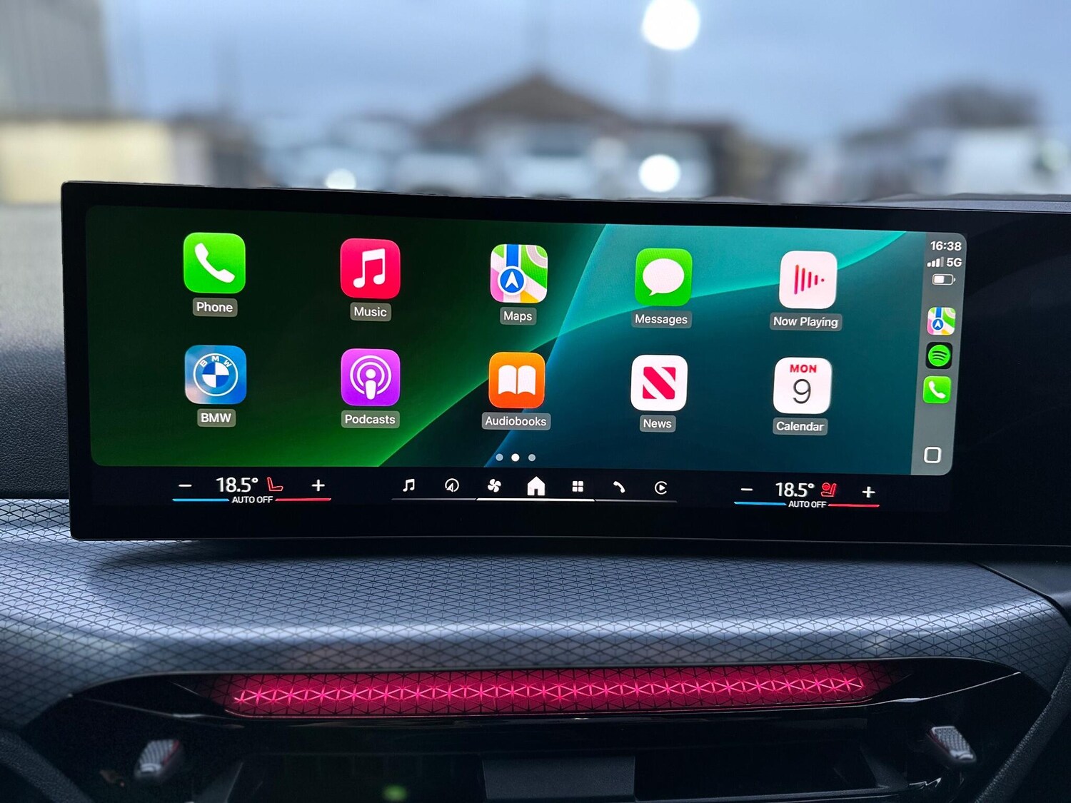 Used BMW i4 2024 for sale - 77495897: Photo 23