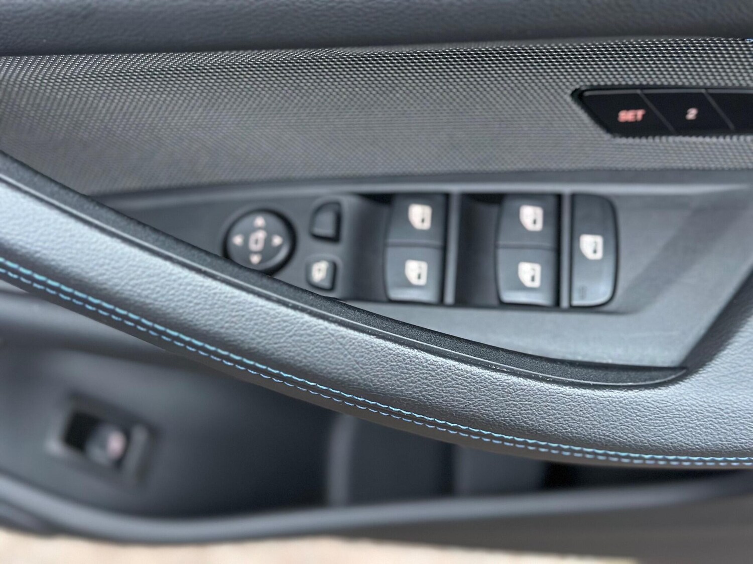 Used BMW i4 2024 for sale - 77495897: Photo 39