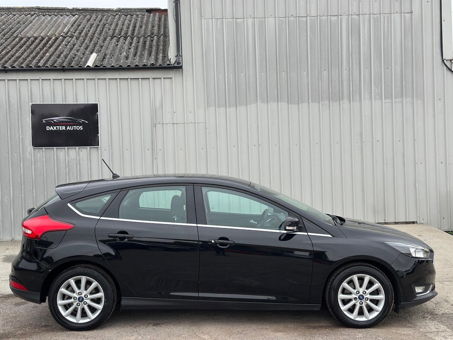 Used Ford Focus 2017 for sale - 76189042: Photo 18