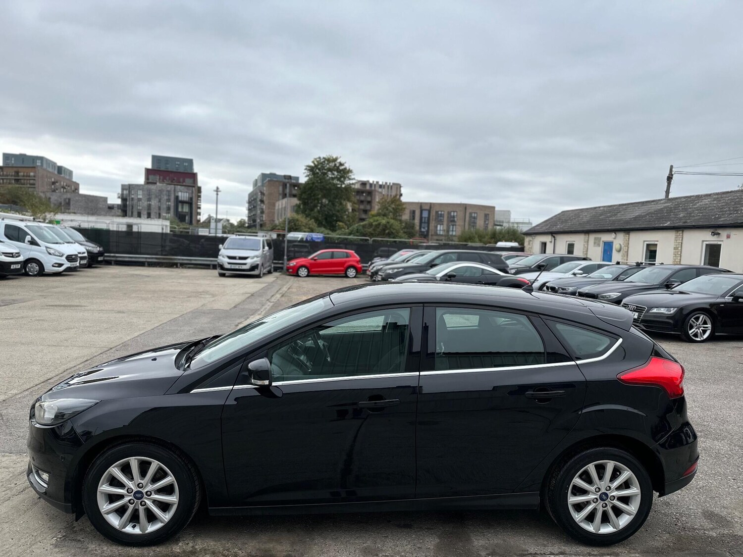Used Ford Focus 2017 for sale - 76189042: Photo 19
