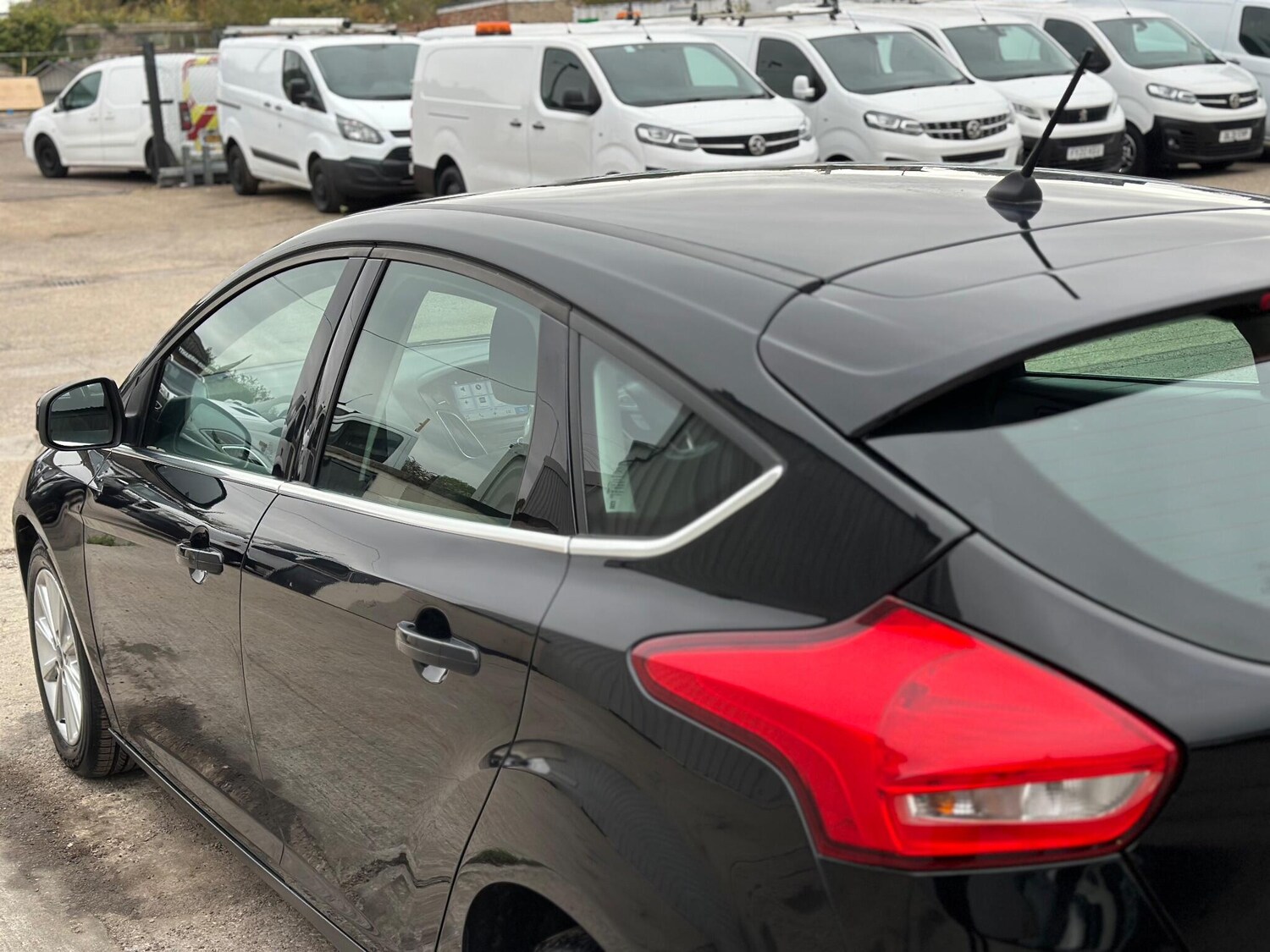 Used Ford Focus 2017 for sale - 76189042: Photo 25