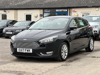 Used Ford Focus 2017 for sale - 76189042: Photo 2