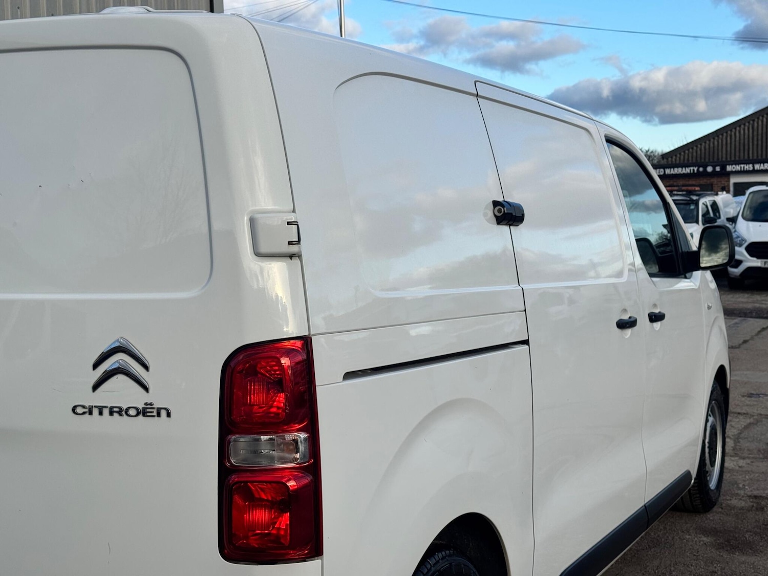 Used Citroen Dispatch 2019 for sale - 77538549: Photo 27