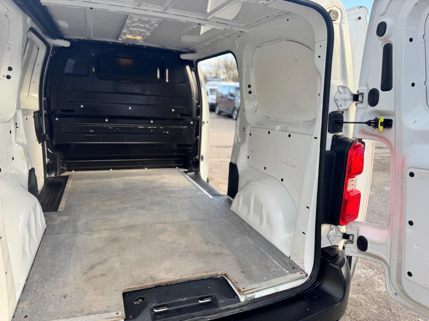 Used Citroen Dispatch 2019 for sale - 77538549: Photo 40