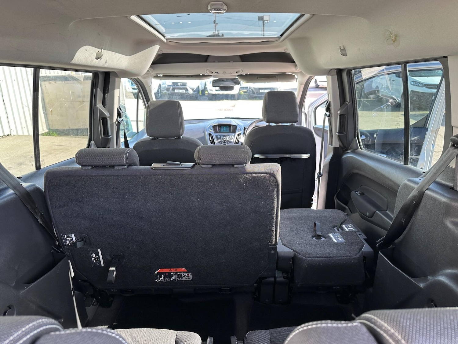 Used Ford Grand Tourneo Connect 2015 for sale - 77671355: Photo 18