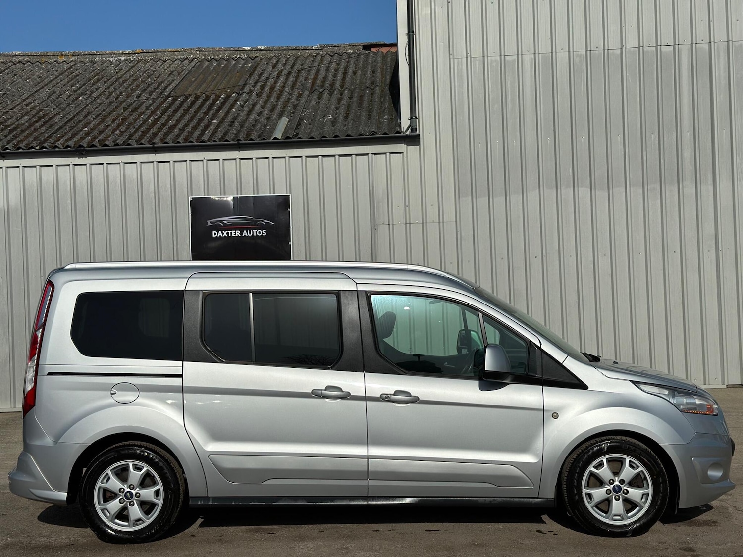 Used Ford Grand Tourneo Connect 2015 for sale - 77671355: Photo 23