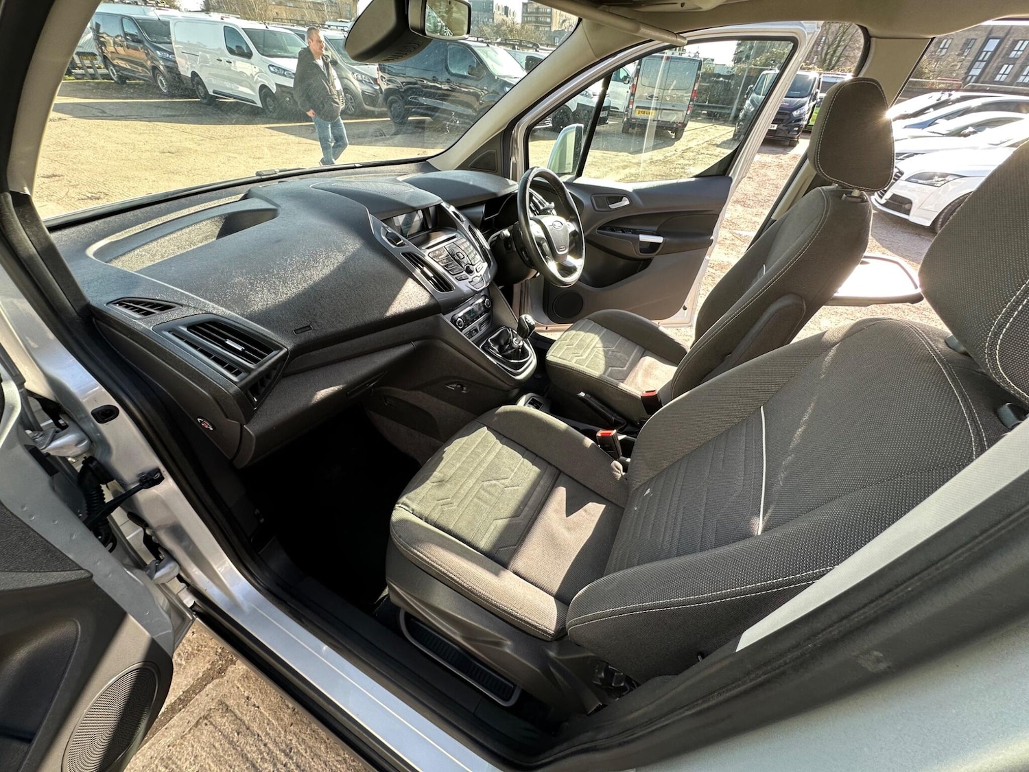 Used Ford Grand Tourneo Connect 2015 for sale - 77671355: Photo 63