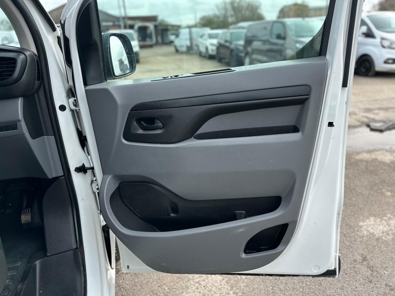 Used Citroen Dispatch 2019 for sale - 77883047: Photo 30