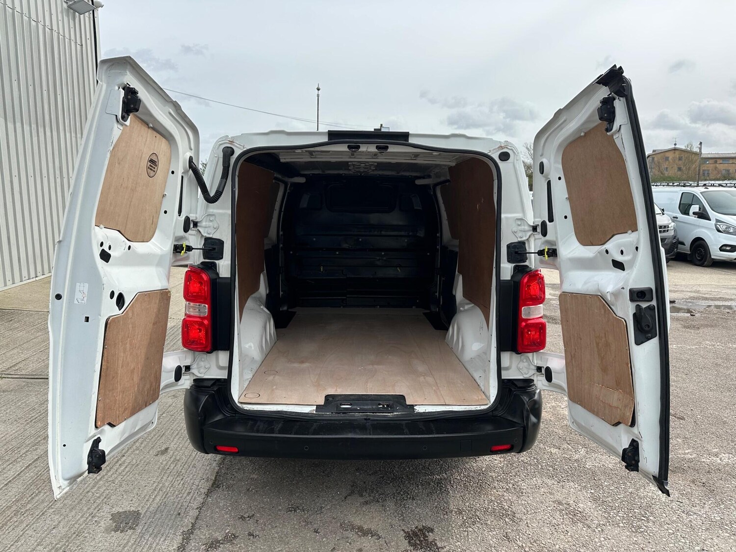 Used Citroen Dispatch 2019 for sale - 77883047: Photo 41