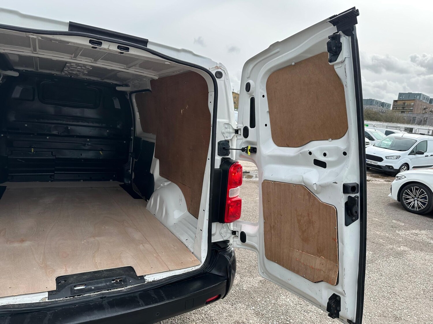 Used Citroen Dispatch 2019 for sale - 77883047: Photo 44