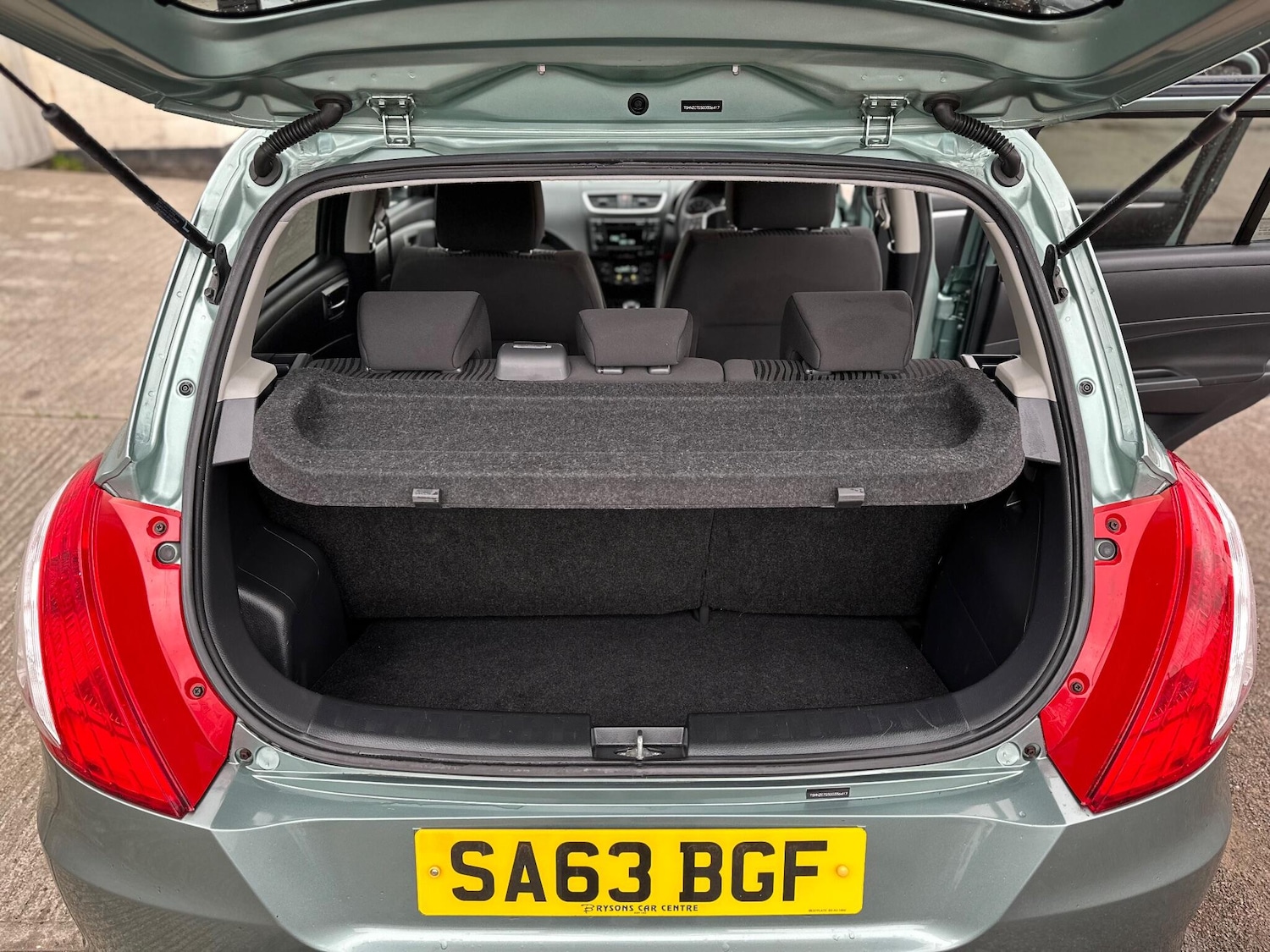 Used Suzuki Swift 2013 for sale - 76671543: Photo 11