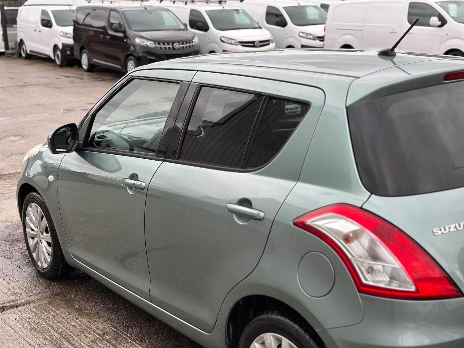 Used Suzuki Swift 2013 for sale - 76671543: Photo 26