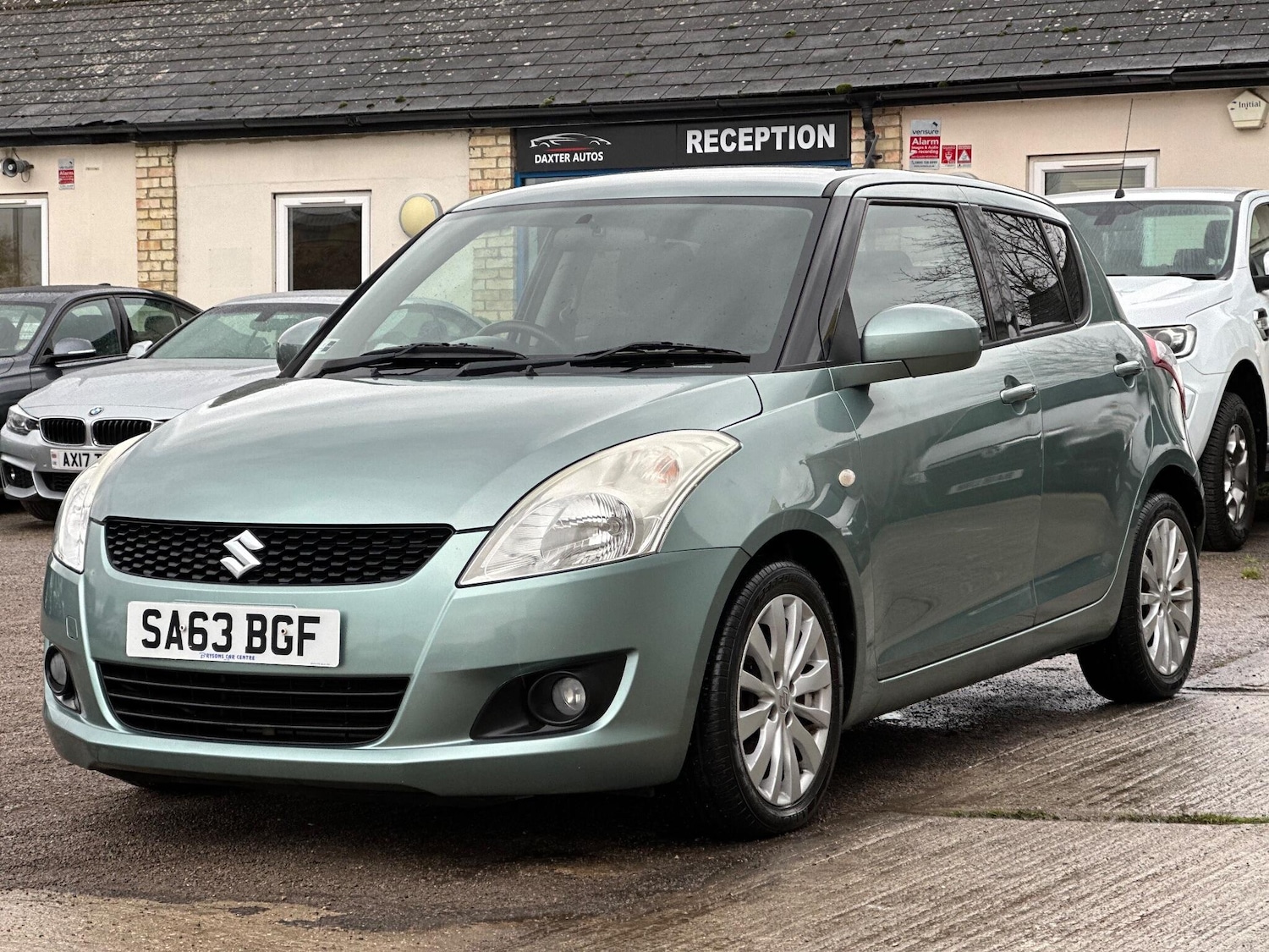 Used Suzuki Swift 2013 for sale - 76671543: Photo 3