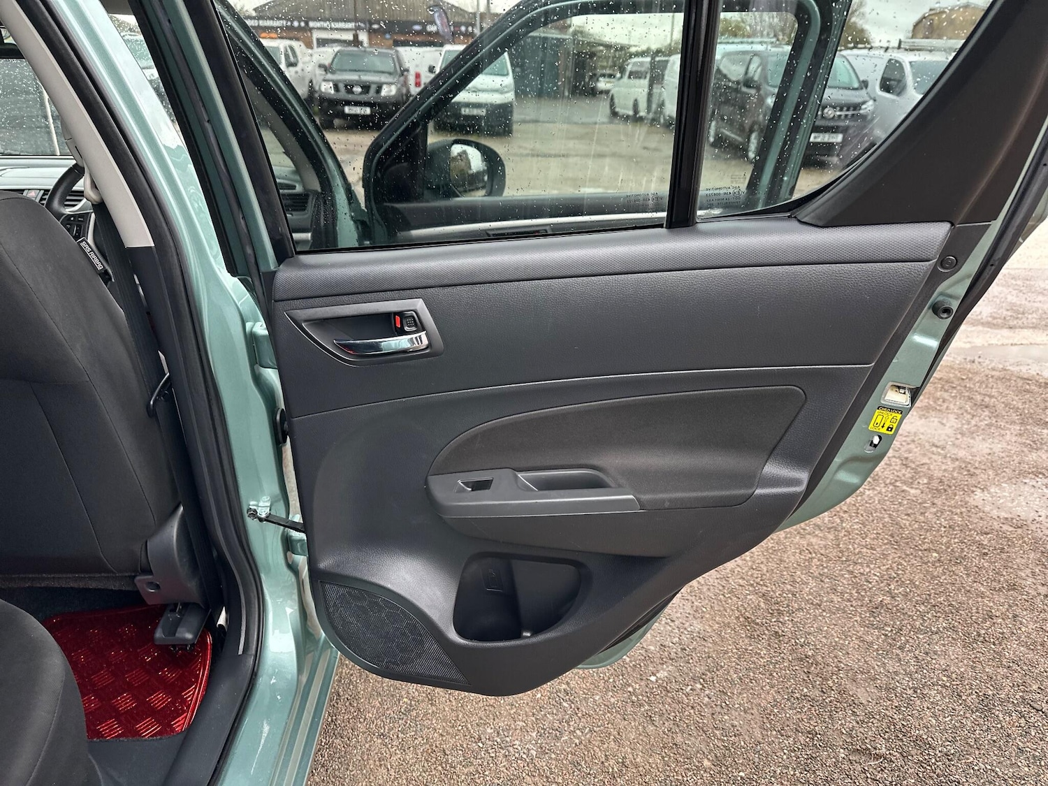 Used Suzuki Swift 2013 for sale - 76671543: Photo 41