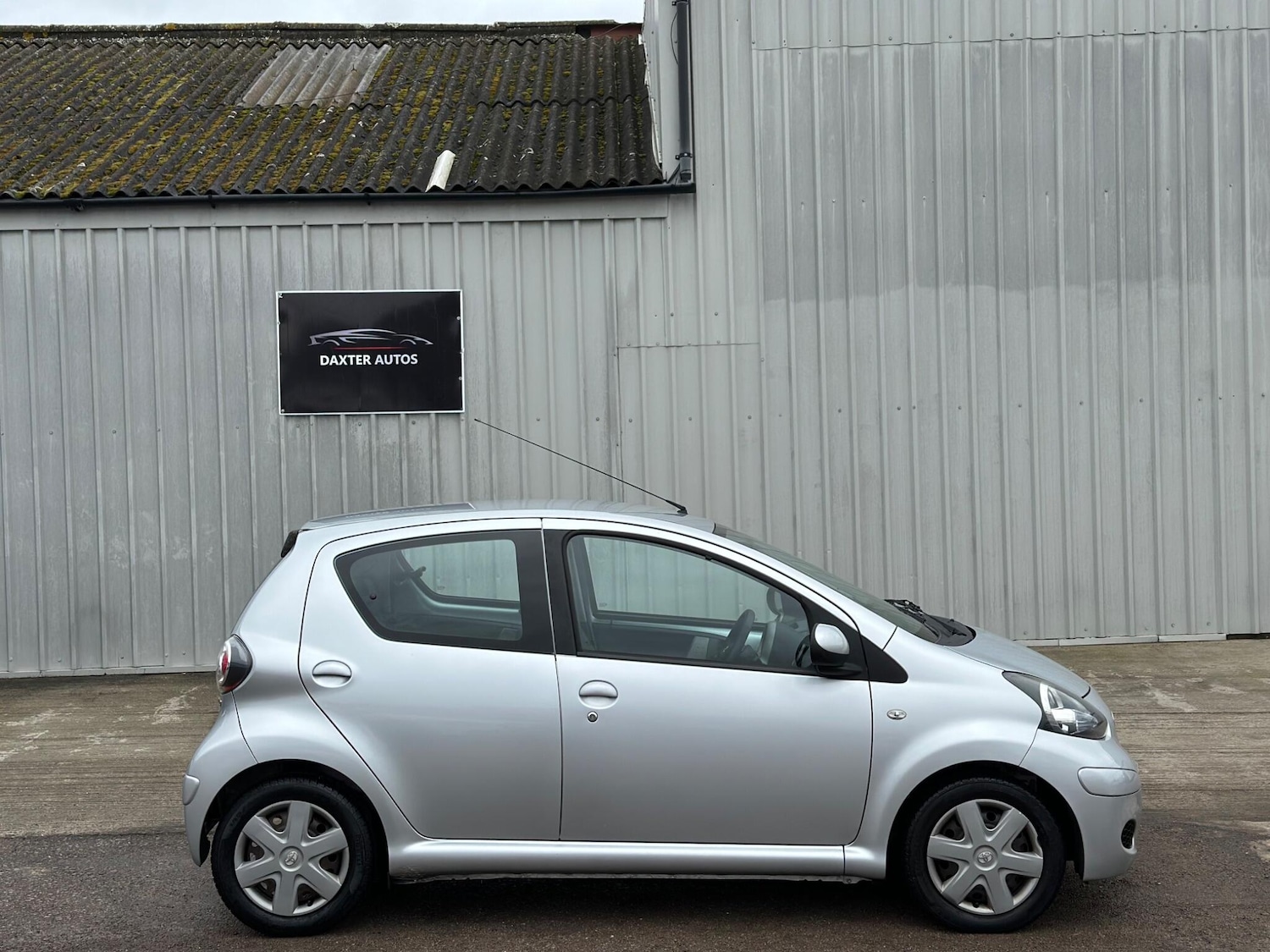 Used Toyota AYGO 2011 for sale - 77696097: Photo 20