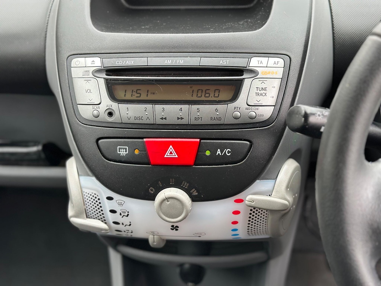 Used Toyota AYGO 2011 for sale - 77696097: Photo 35