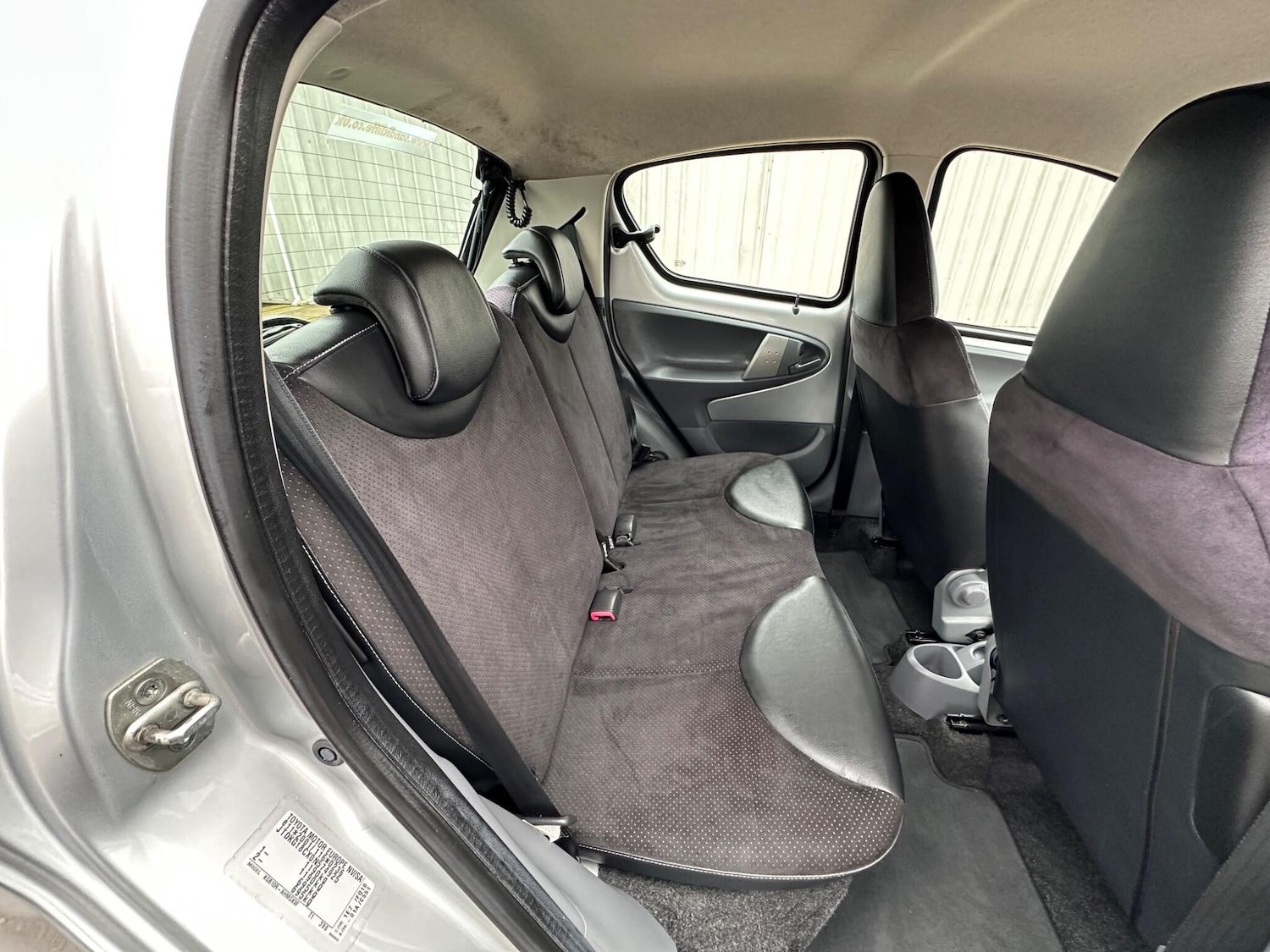 Used Toyota AYGO 2011 for sale - 77696097: Photo 39