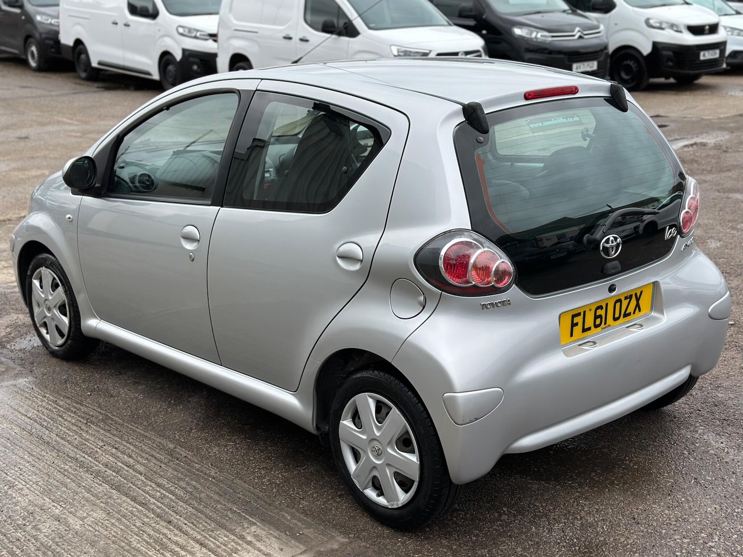 Used Toyota AYGO 2011 for sale - 77696097: Photo 5