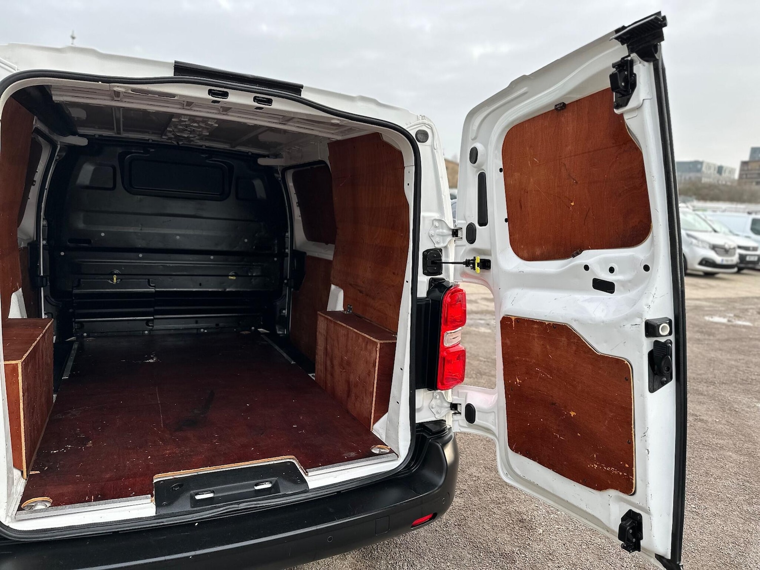 Used Citroen Dispatch 2020 for sale - 77331779: Photo 37