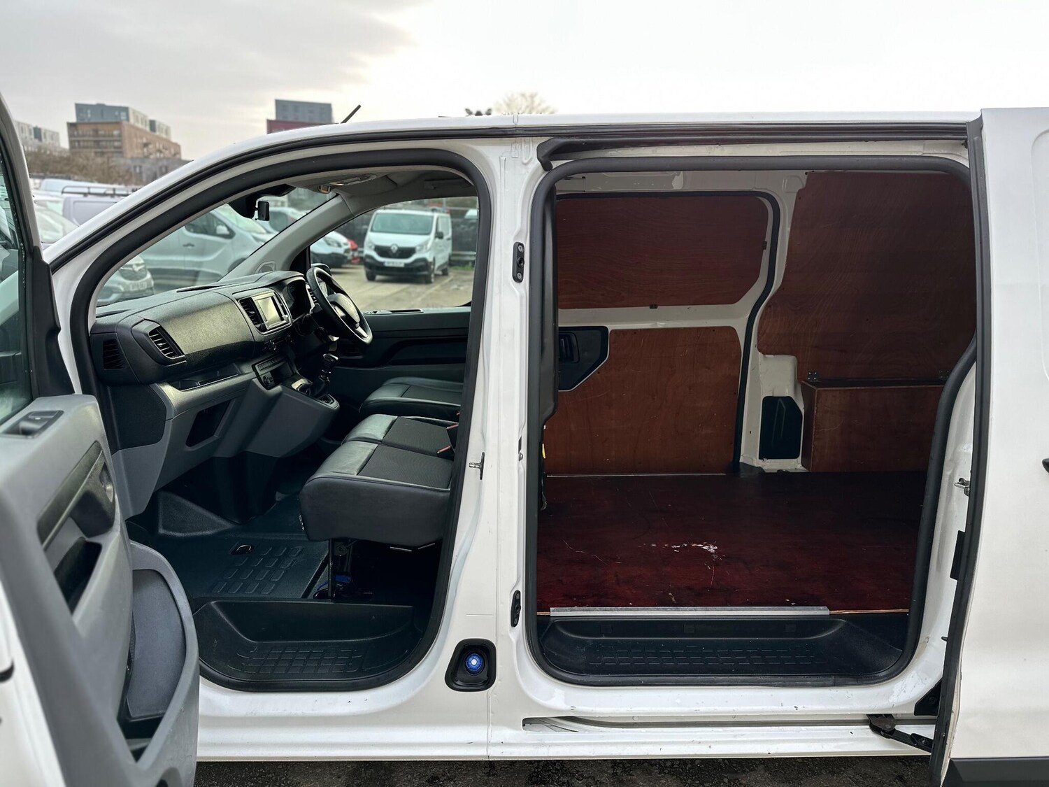 Used Citroen Dispatch 2020 for sale - 77331779: Photo 40